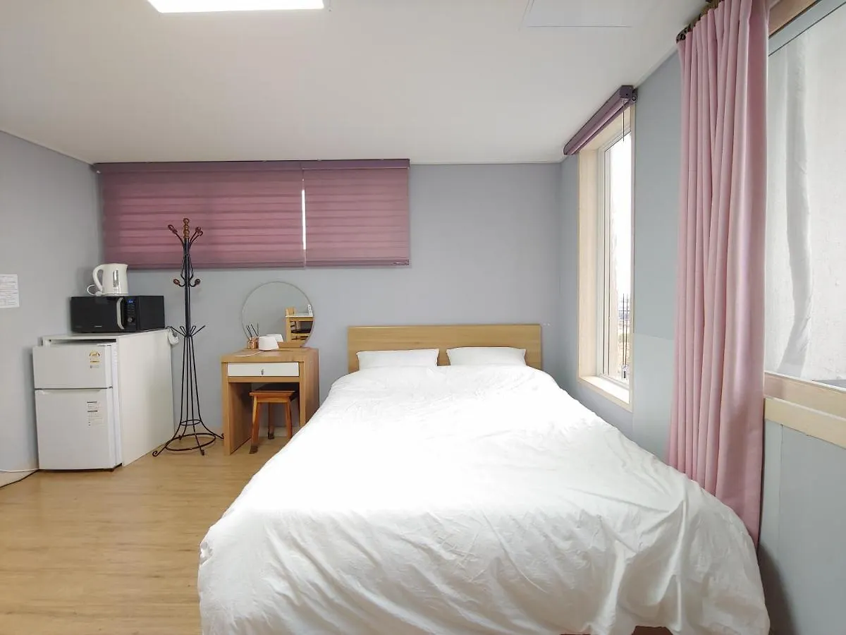 Country house Eutteum-Won Pension Jeju